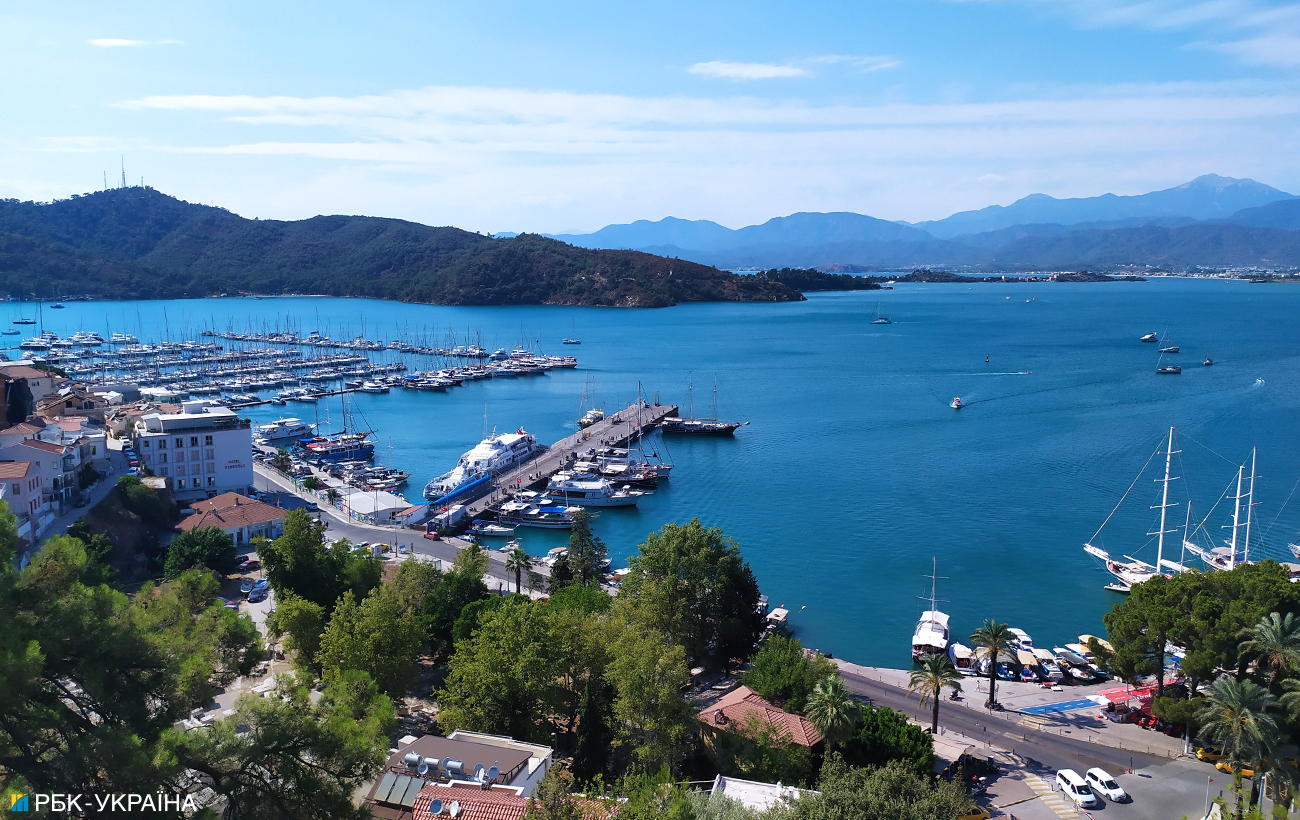 "Романтика и невероятные впечатления": самые красивые локации Средиземноморья для туров на яхтах в бархатный сезон